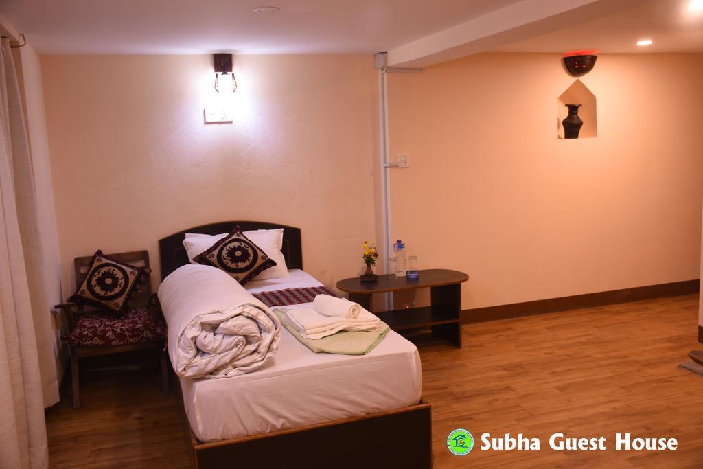 באקטפור Subha Guest House מראה חיצוני תמונה