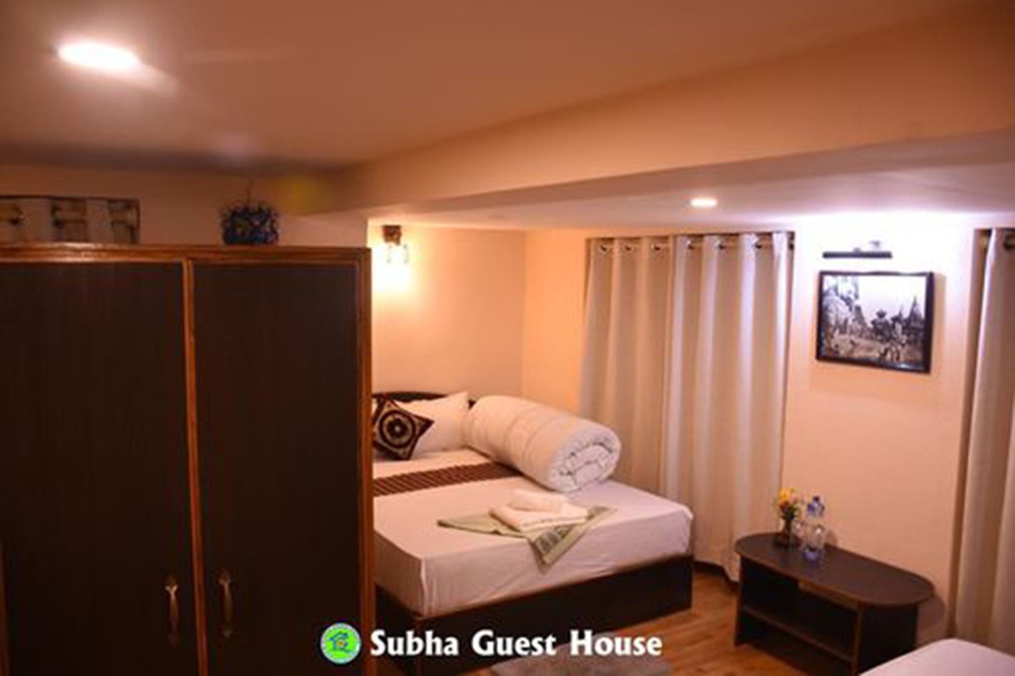 באקטפור Subha Guest House מראה חיצוני תמונה