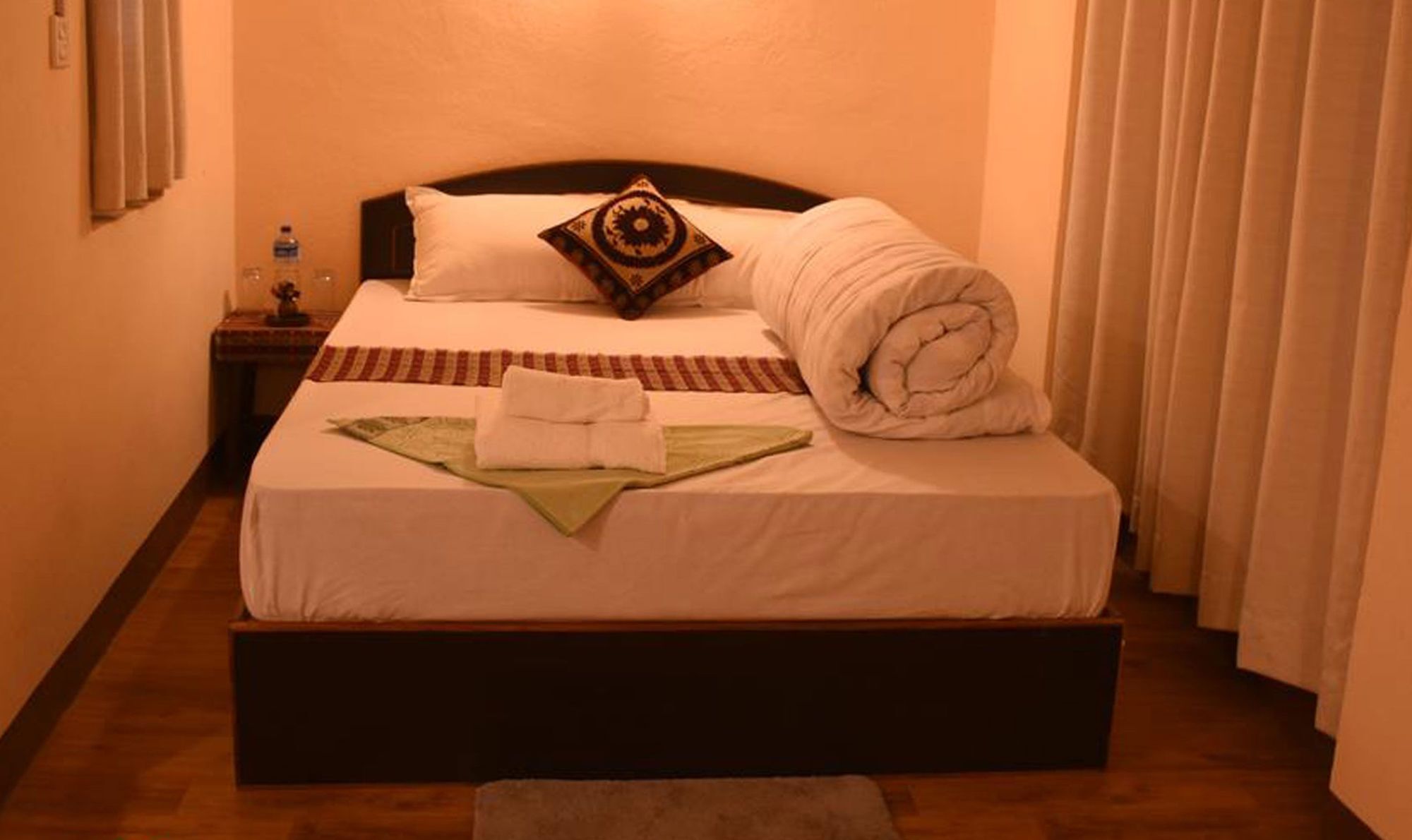באקטפור Subha Guest House מראה חיצוני תמונה